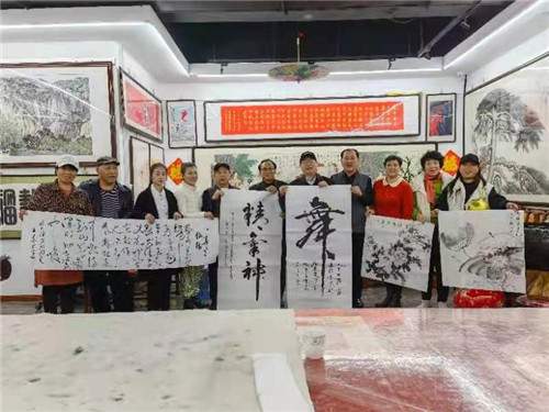 唐山書畫家走進遵化盛世典藏藝術館 深化文化藝術交流，共繪時代新篇